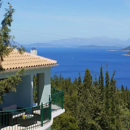 Villa Sleeps 6