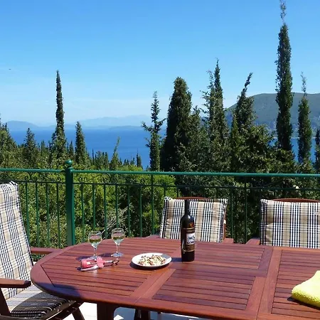 Villa Sleeps 6 Matsoukata