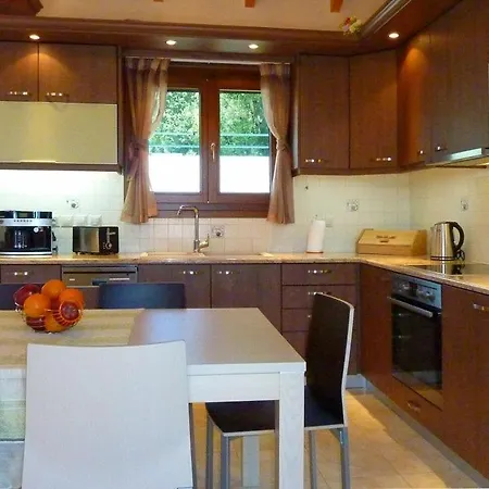 Sleeps 6