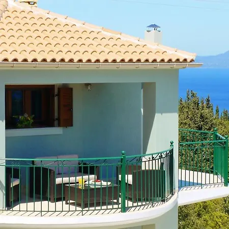 Sleeps 6 Villa Matsoukata