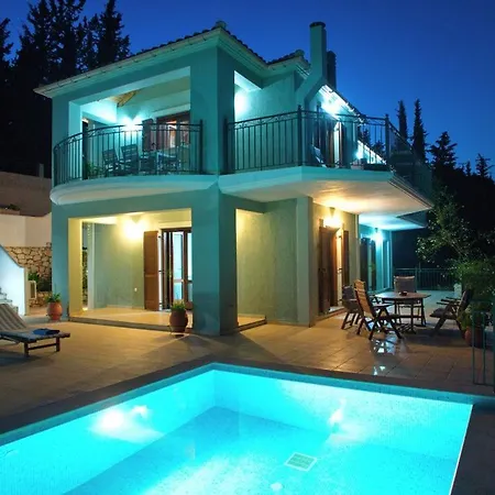 Sleeps 6 Villa Matsoukata